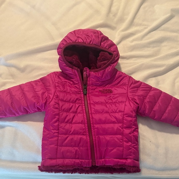 The North Face Fuchsia Quilted Jacket - Picture 1 of 8
